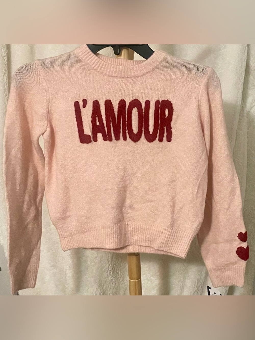 art class Pink Crewneck Sweater with Red 'L'AMOUR' Applique